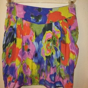 H&M the garden collection size 6 skirt with pockets